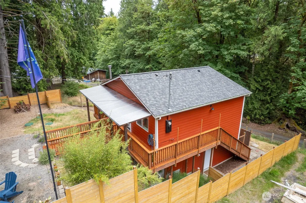 2026 Island Drive NW Olympia WA 98502