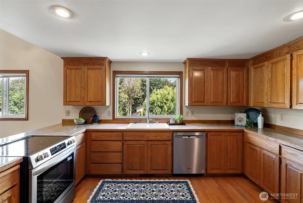7669 E Alki View Court Port Orchard WA 98366