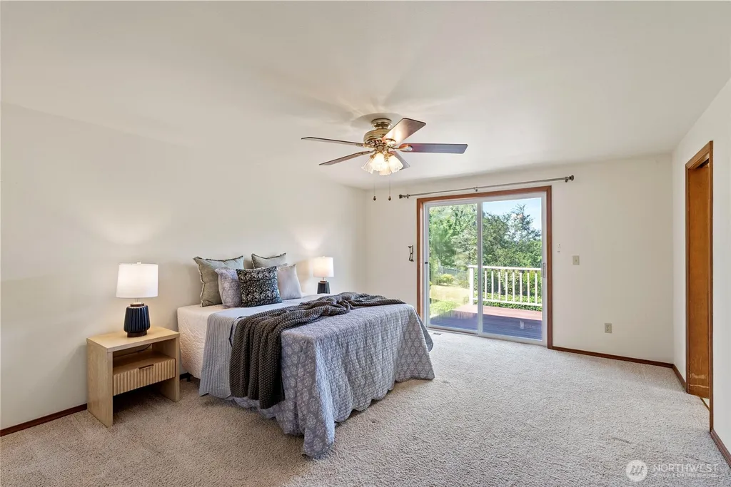 7669 E Alki View Court Port Orchard WA 98366