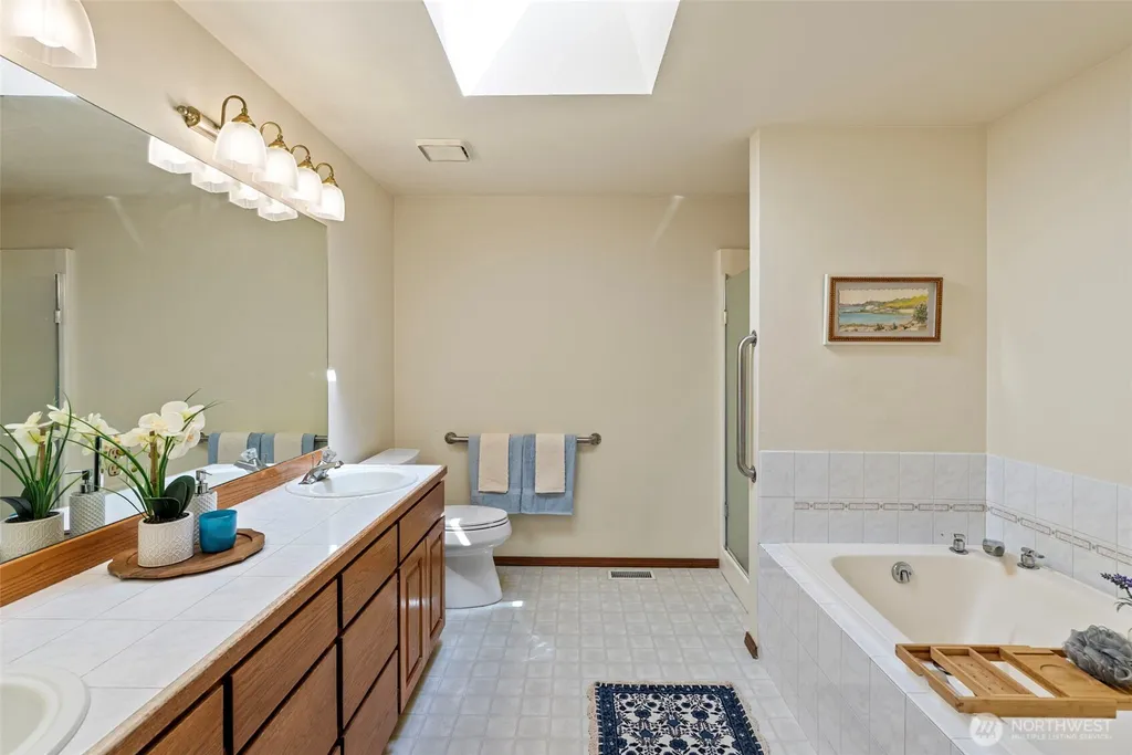 7669 E Alki View Court Port Orchard WA 98366