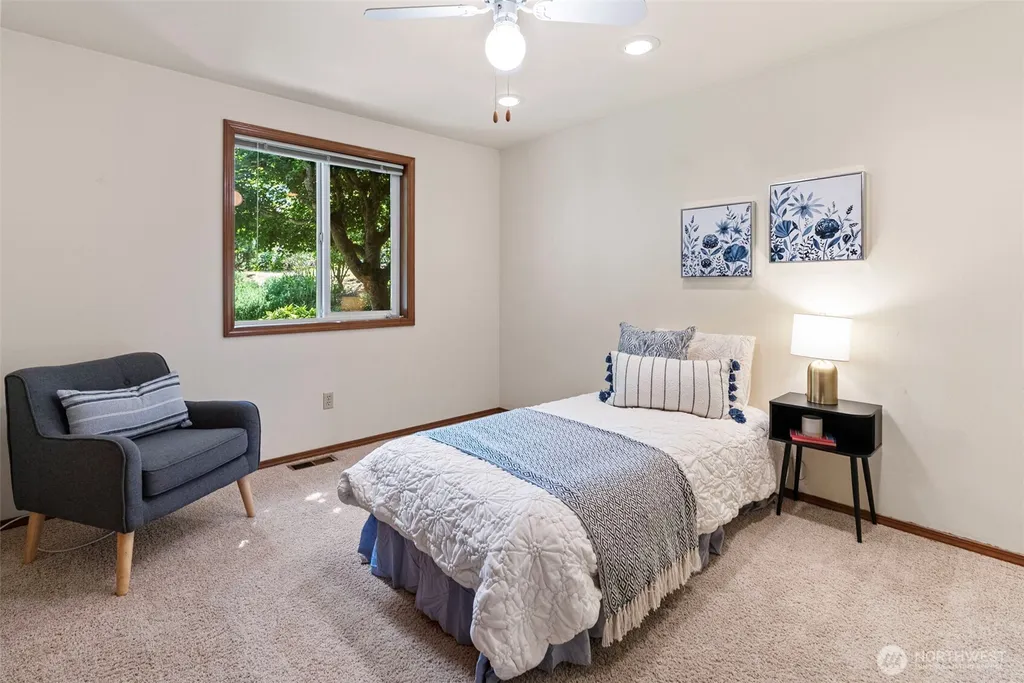 7669 E Alki View Court Port Orchard WA 98366