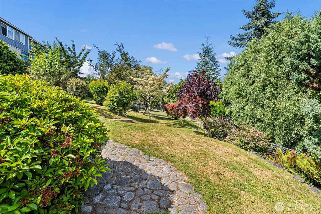 7669 E Alki View Court Port Orchard WA 98366