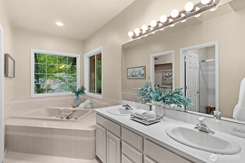 4923 Canterwood Drive NW Gig Harbor WA 98332