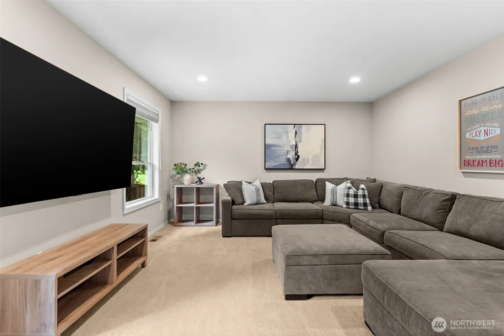 4923 Canterwood Drive NW Gig Harbor WA 98332