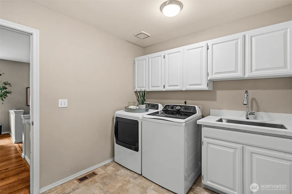 4923 Canterwood Drive NW Gig Harbor WA 98332