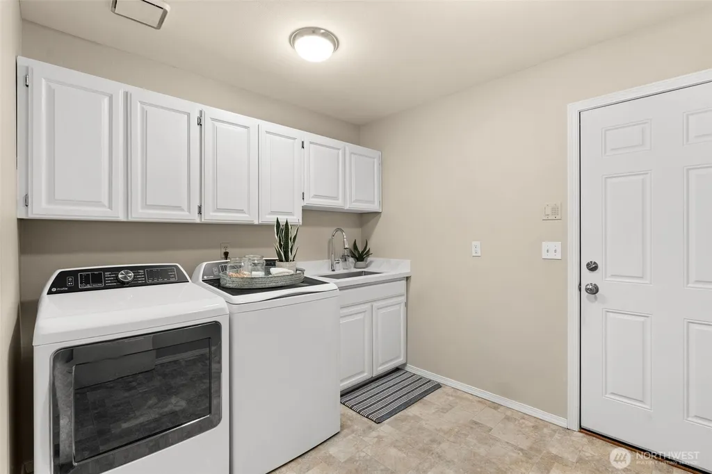 4923 Canterwood Drive NW Gig Harbor WA 98332
