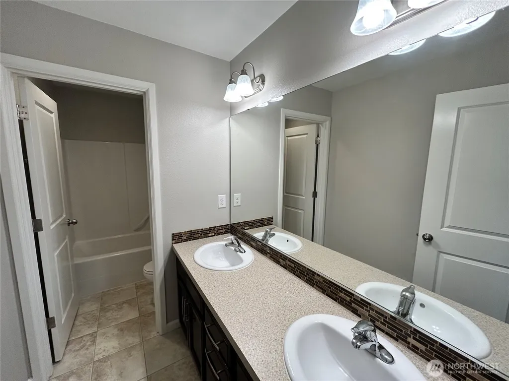 8959 Corona Street NE Lacey WA 98516