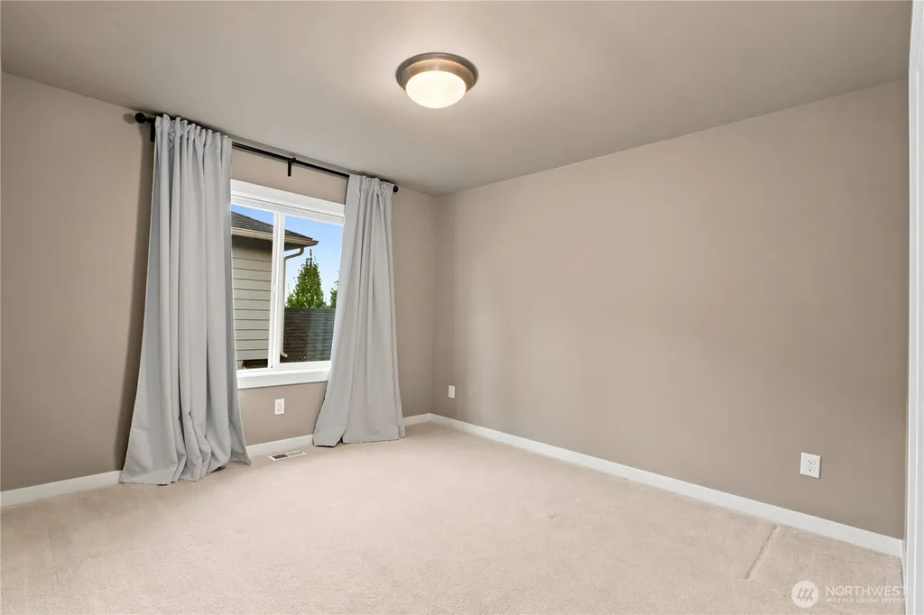 13932 131st Lane NE Kirkland WA 98034