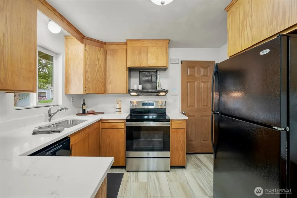 8811 187th Street NE Bothell WA 98011