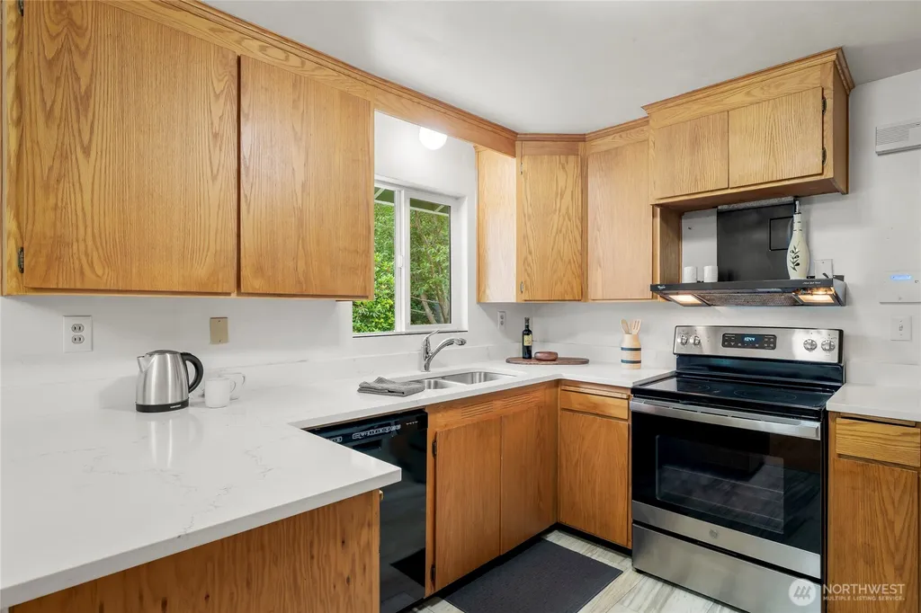 8811 187th Street NE Bothell WA 98011