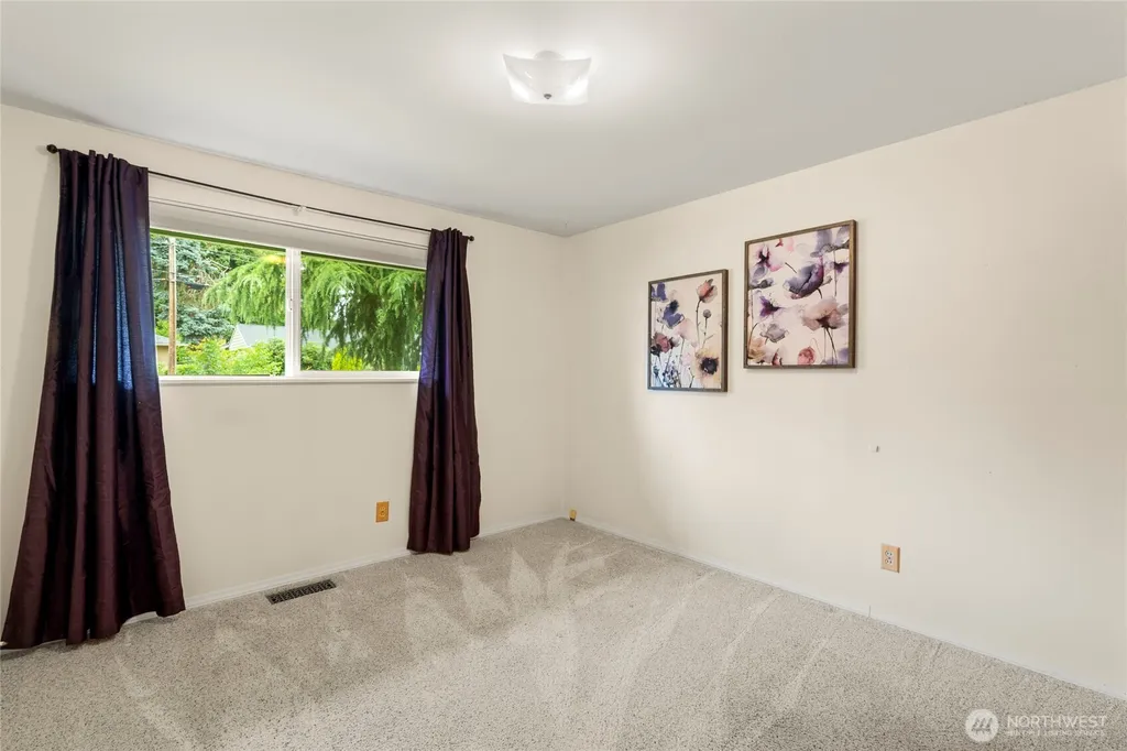 8811 187th Street NE Bothell WA 98011
