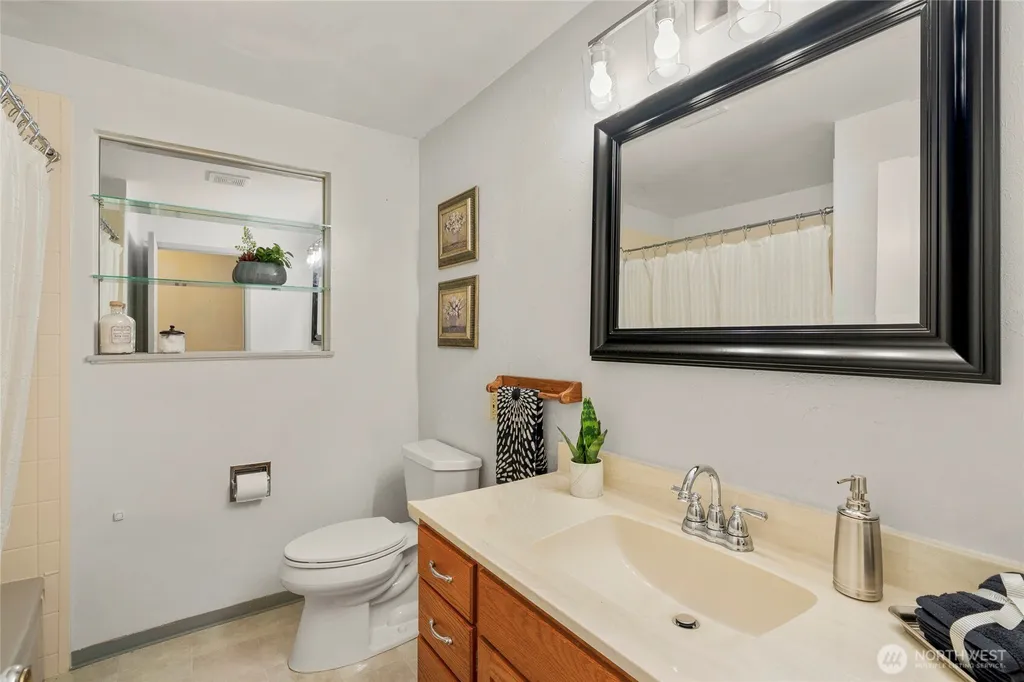8811 187th Street NE Bothell WA 98011