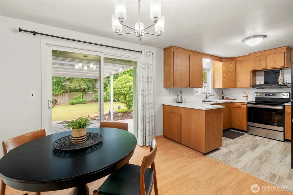 8811 187th Street NE Bothell WA 98011