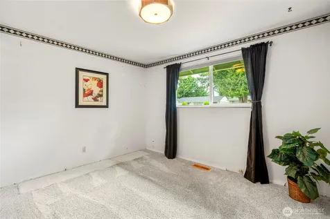 8811 187th Street NE Bothell WA 98011