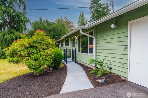 8811 187th Street NE Bothell WA 98011