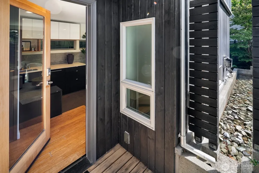 1120 26th Avenue S Seattle WA 98144