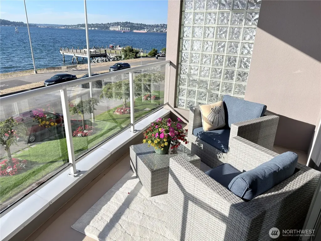 1170 SW Alki Seattle WA 98116