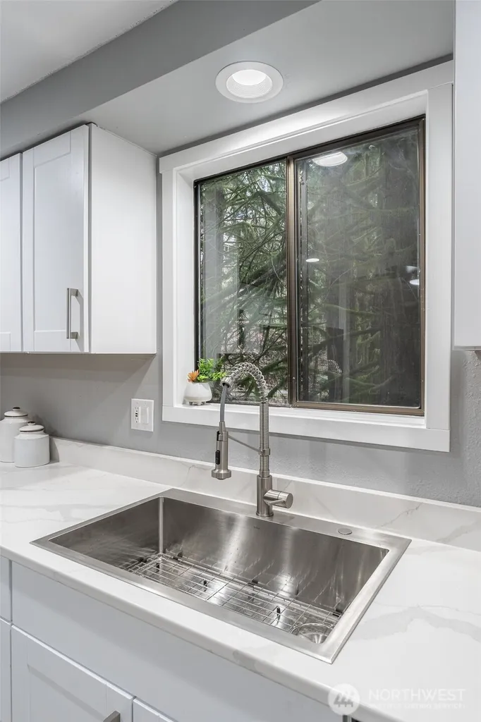 16 Valley View Circle Bellingham WA 98229