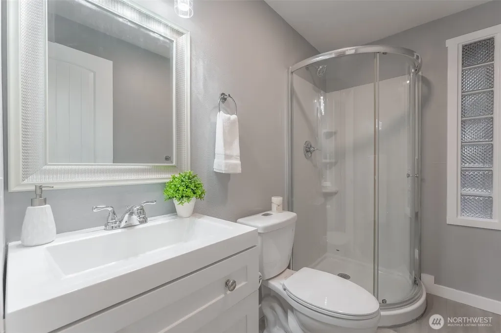 16 Valley View Circle Bellingham WA 98229