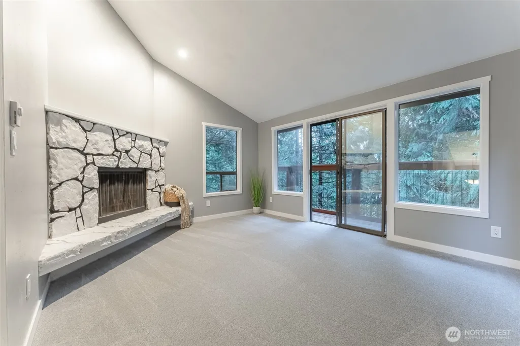 16 Valley View Circle Bellingham WA 98229