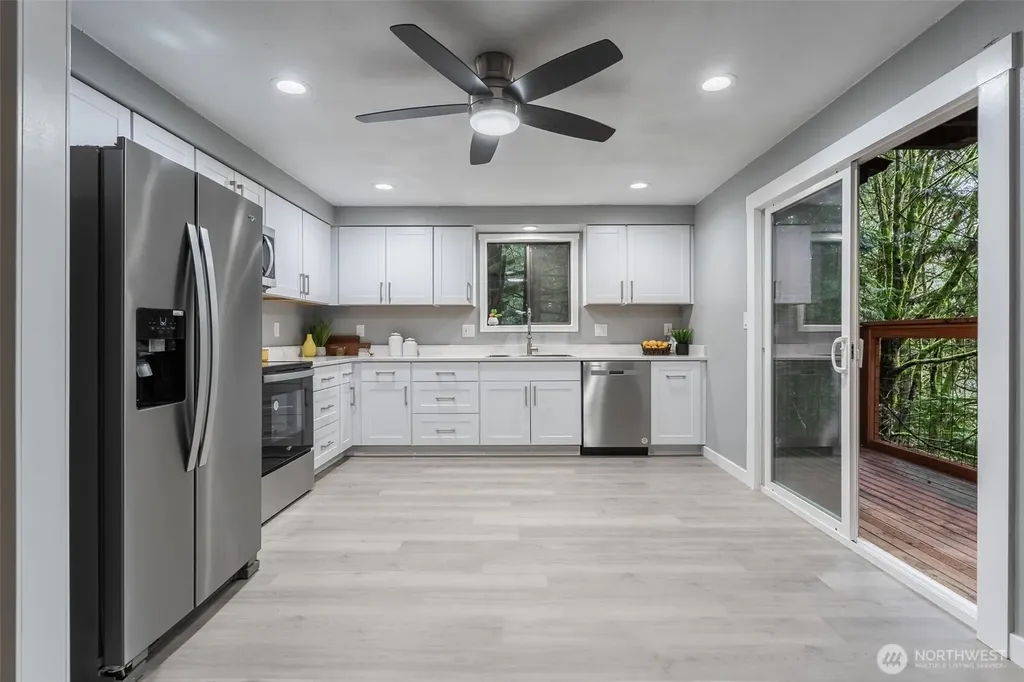 16 Valley View Circle Bellingham WA 98229