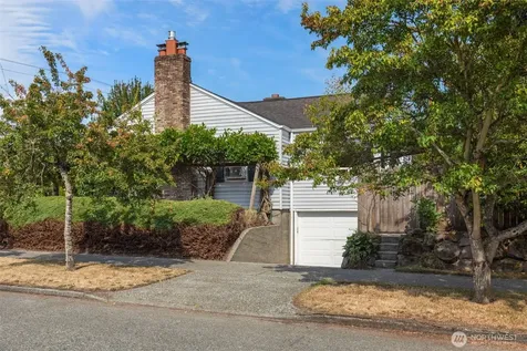 1701 N 82nd Street Seattle WA 98103