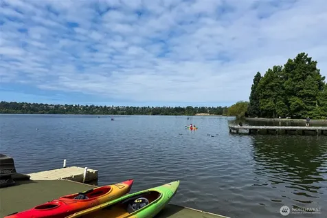 1701 N 82nd Street Seattle WA 98103