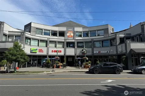 1701 N 82nd Street Seattle WA 98103