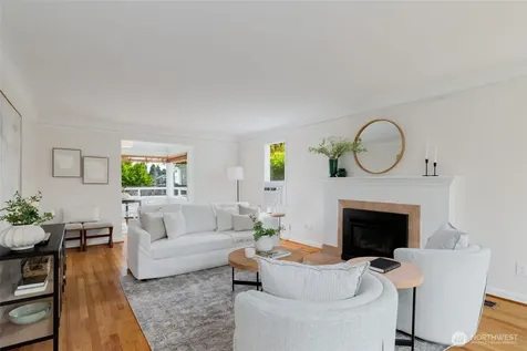 1701 N 82nd Street Seattle WA 98103