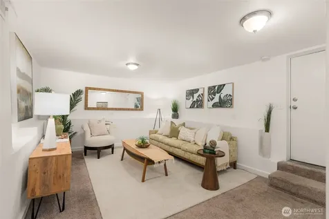 5423 31st Avenue SW Seattle WA 98126