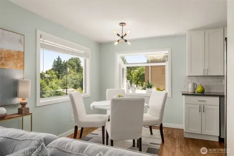 5423 31st Avenue SW Seattle WA 98126