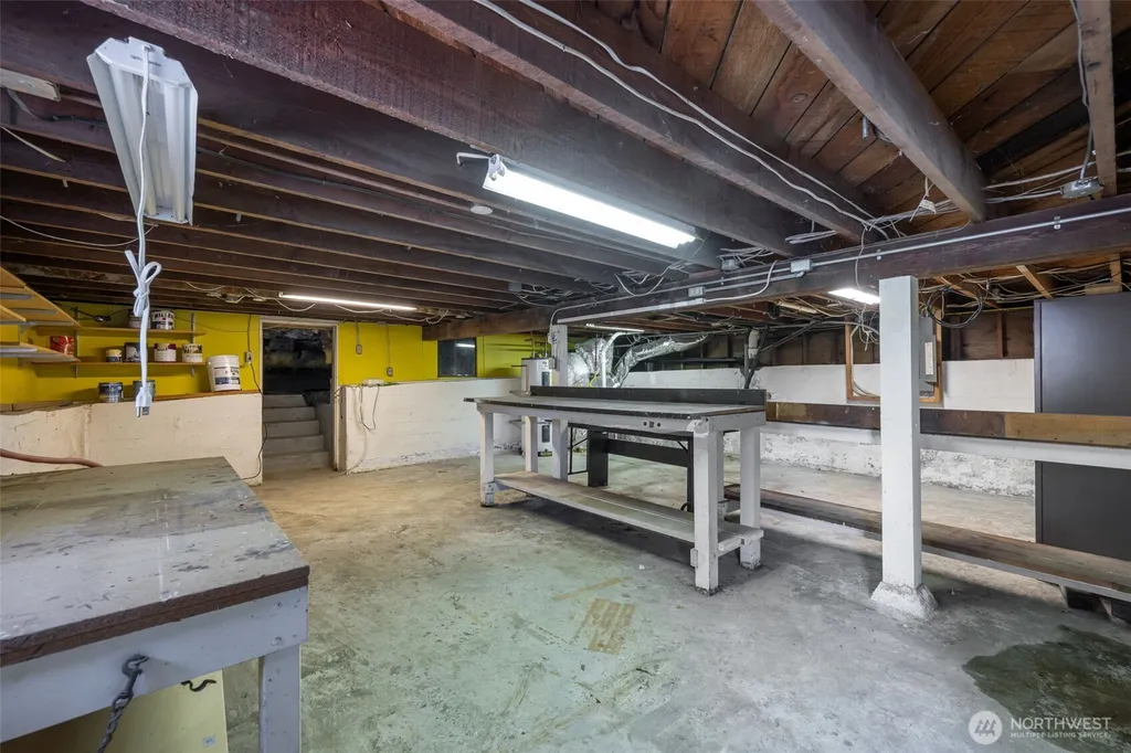 6717 26th Avenue NW Seattle WA 98117