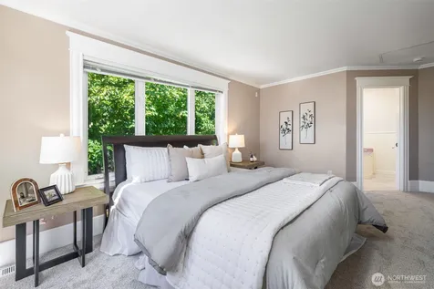 6717 26th Avenue NW Seattle WA 98117