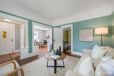 6717 26th Avenue NW Seattle WA 98117