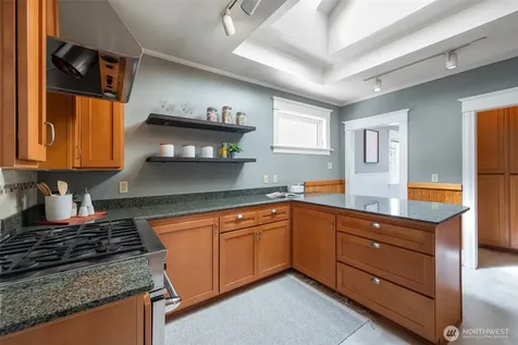 6717 26th Avenue NW Seattle WA 98117