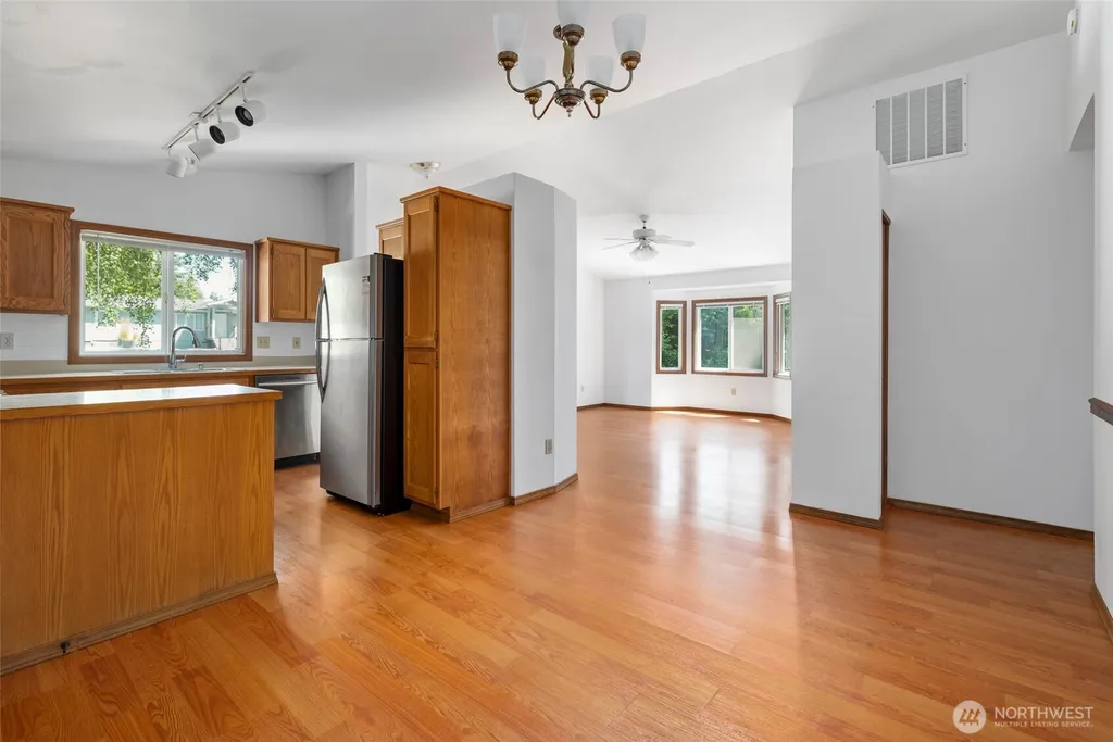 2165 Norman Drive Oak Harbor WA 98277