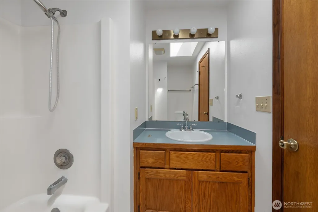 2165 Norman Drive Oak Harbor WA 98277