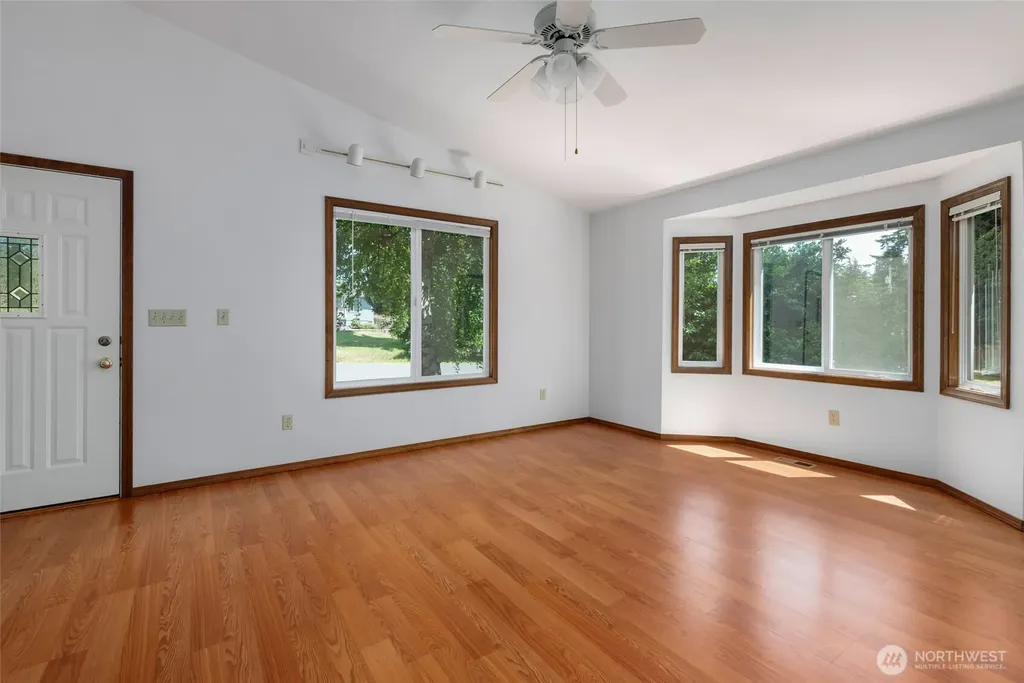 2165 Norman Drive Oak Harbor WA 98277