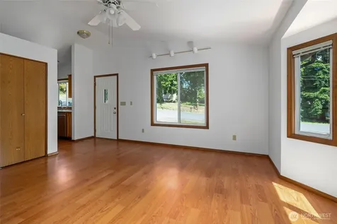 2165 Norman Drive Oak Harbor WA 98277