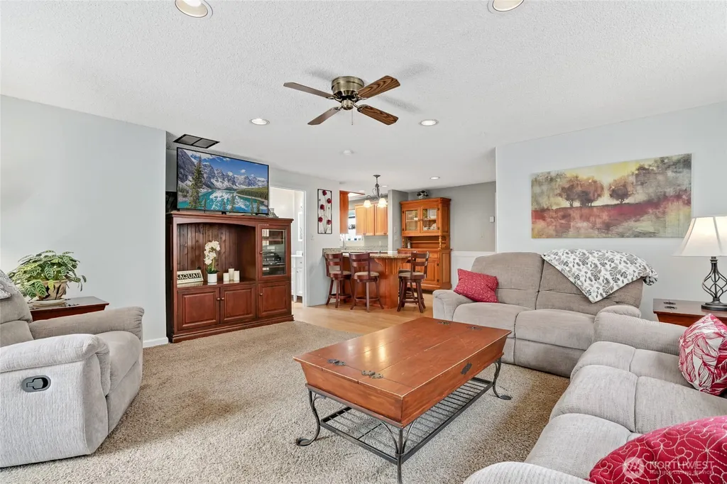 975 Front Street S Issaquah WA 98027