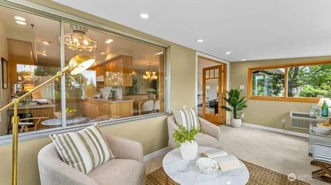 5059 116th Avenue SE Bellevue WA 98006
