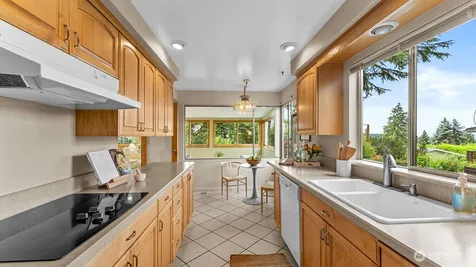5059 116th Avenue SE Bellevue WA 98006