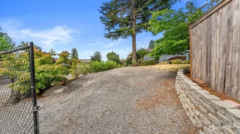 5059 116th Avenue SE Bellevue WA 98006