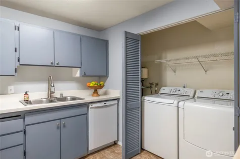 9474 Redmond-woodinville Road NE Redmond WA 98052