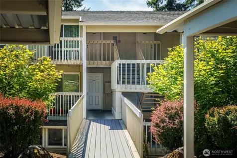 9474 Redmond-woodinville Road NE Redmond WA 98052