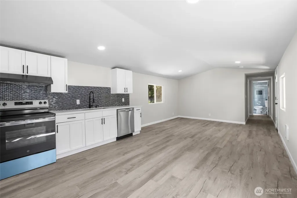 42129 Pine Street Concrete WA 98237