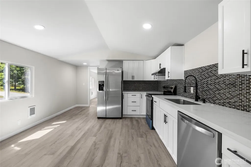 42129 Pine Street Concrete WA 98237