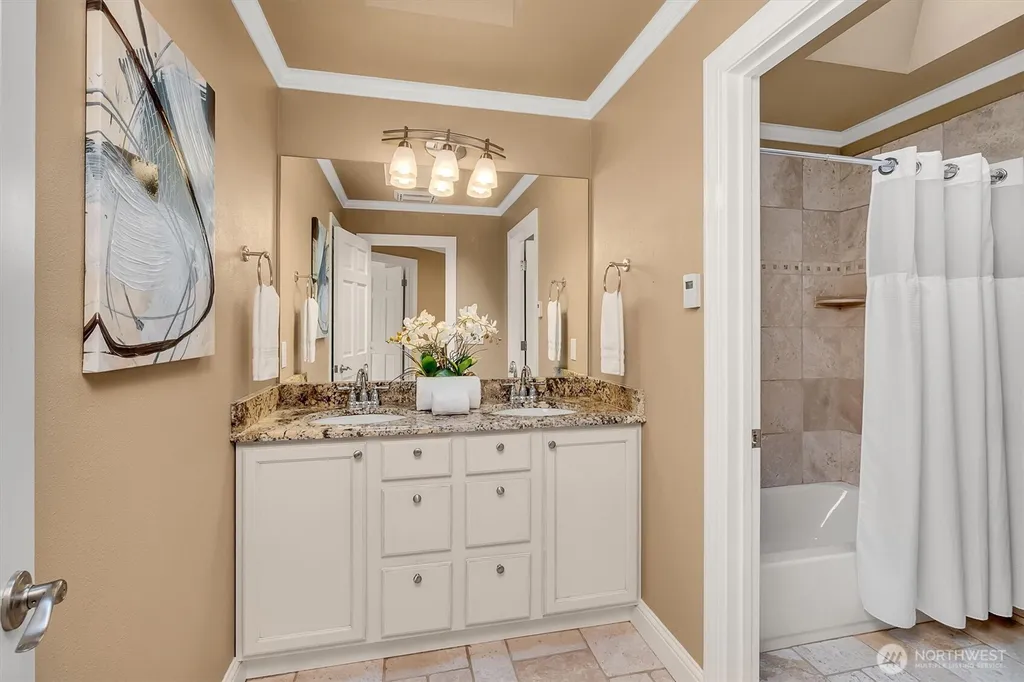 4511 238th Place SE Sammamish WA 98029