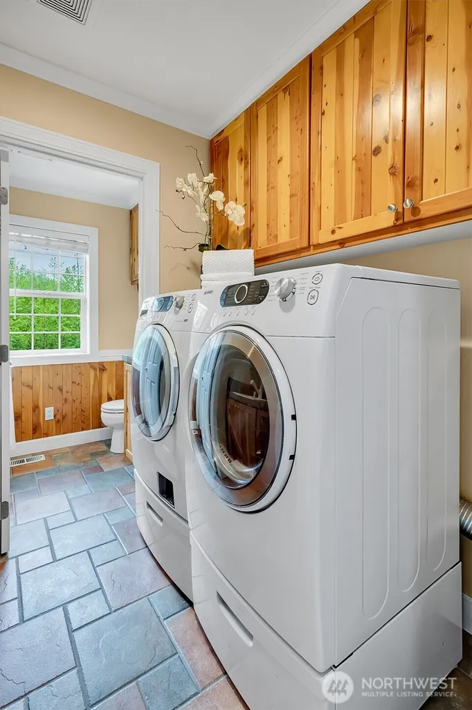 4511 238th Place SE Sammamish WA 98029
