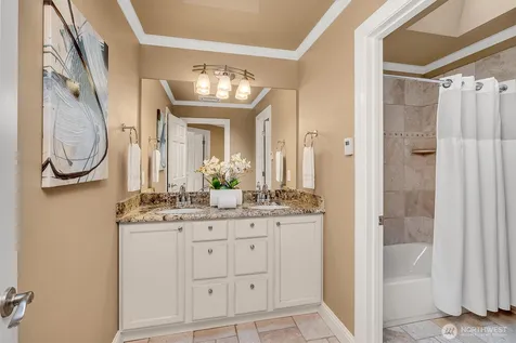 4511 238th Place SE Sammamish WA 98029